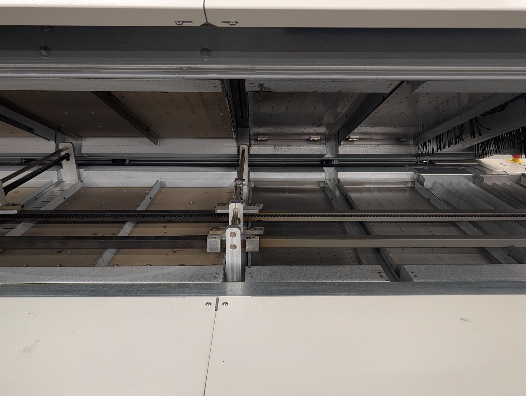 Vitronics Soltec XPM3-520 5 Zone N2 Capable Lead Free Reflow oven 208V