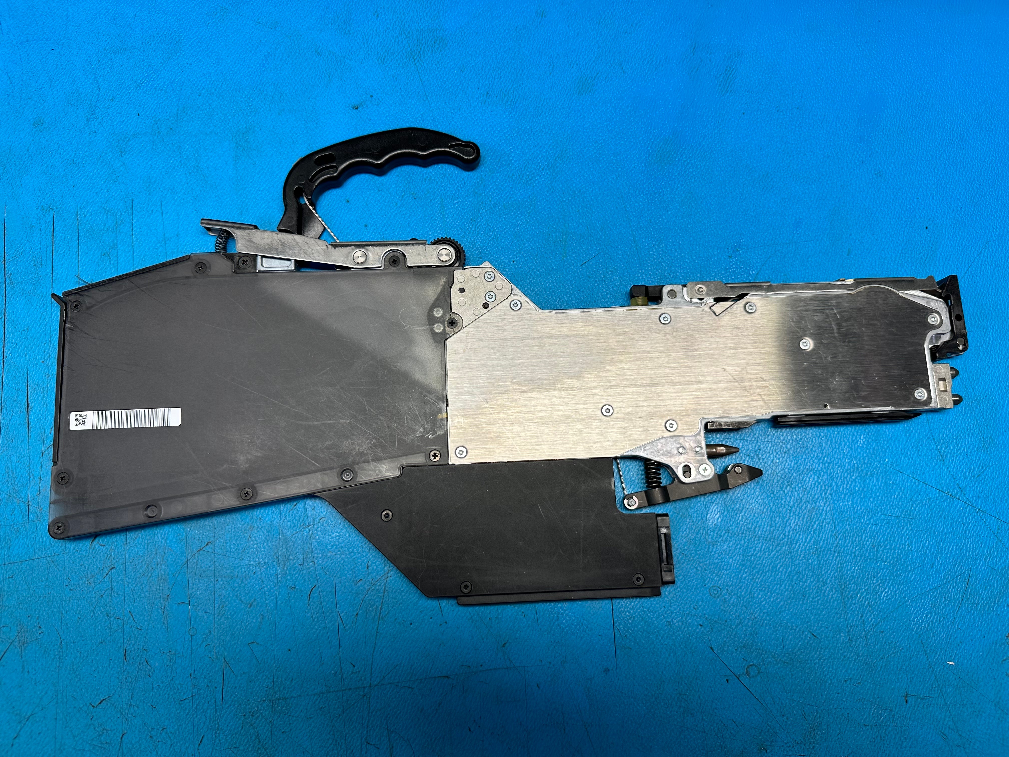 YAMAHA KHJ-MC100-004/005 8mm Feeder