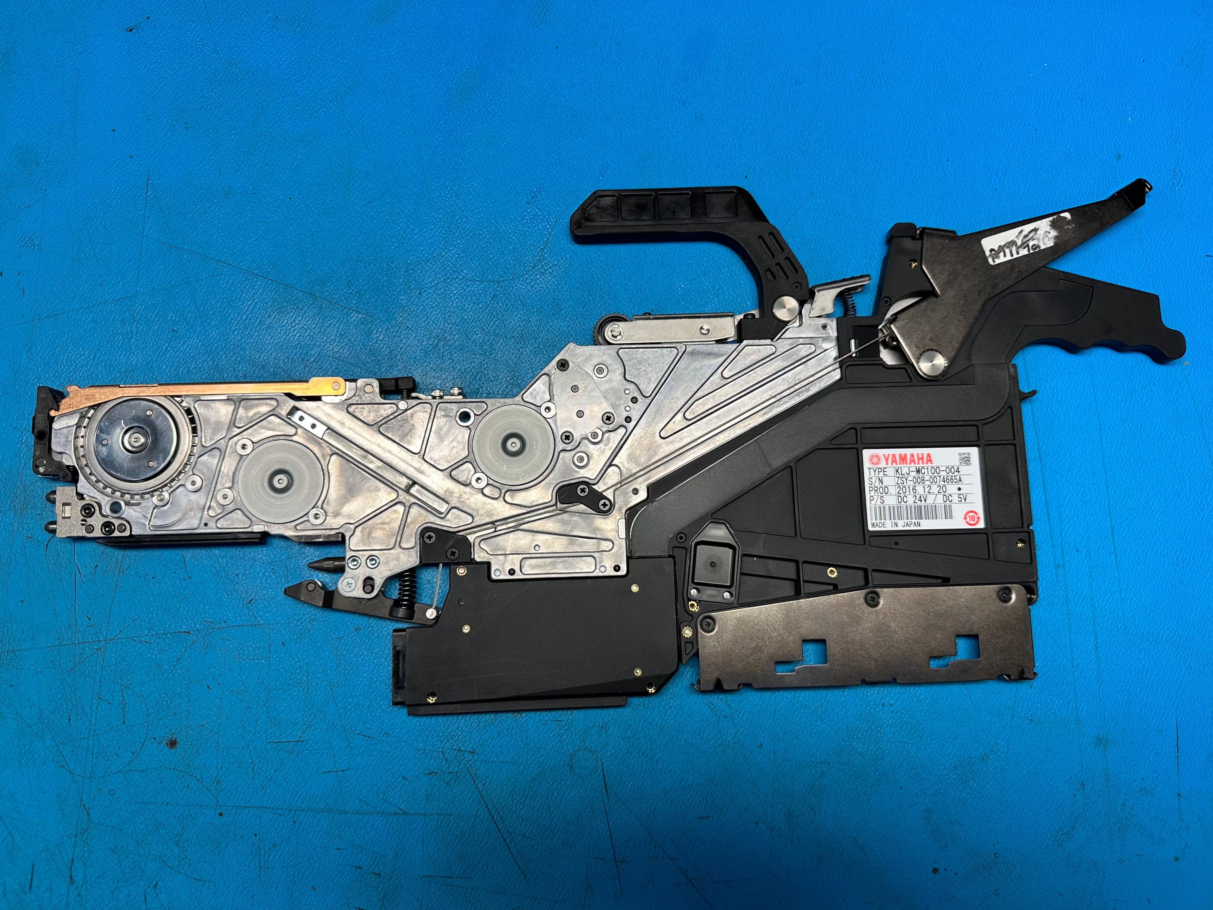 YAMAHA KLJ-MC100-004 8mm Feeder