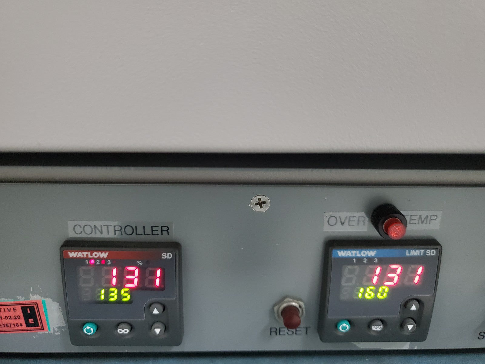 VWR 1325F Bake Oven 2 Cubic feet 17x12x17" 200C max temp