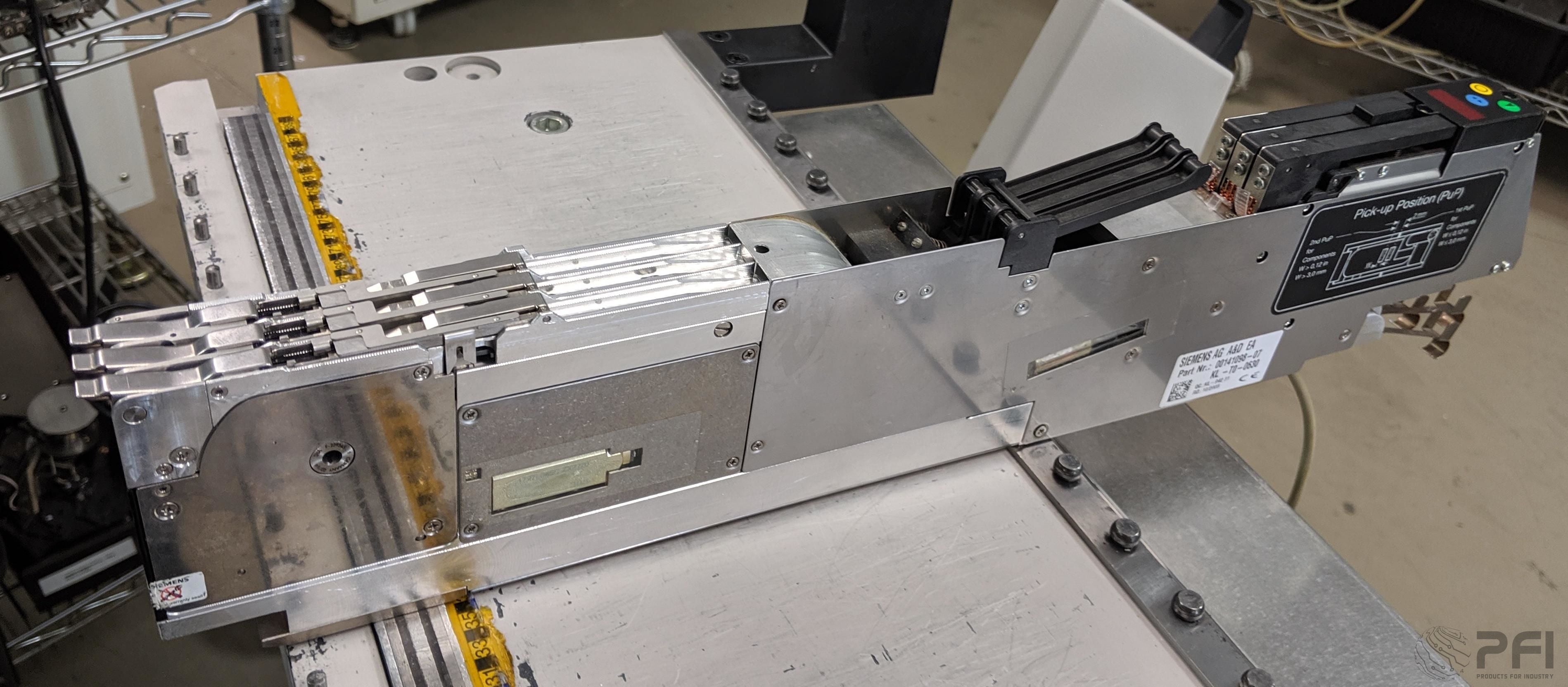 Siemens / ASM SL Triple Track Silver EA 00141098-07 Feeders 3X 8mm 3 lane