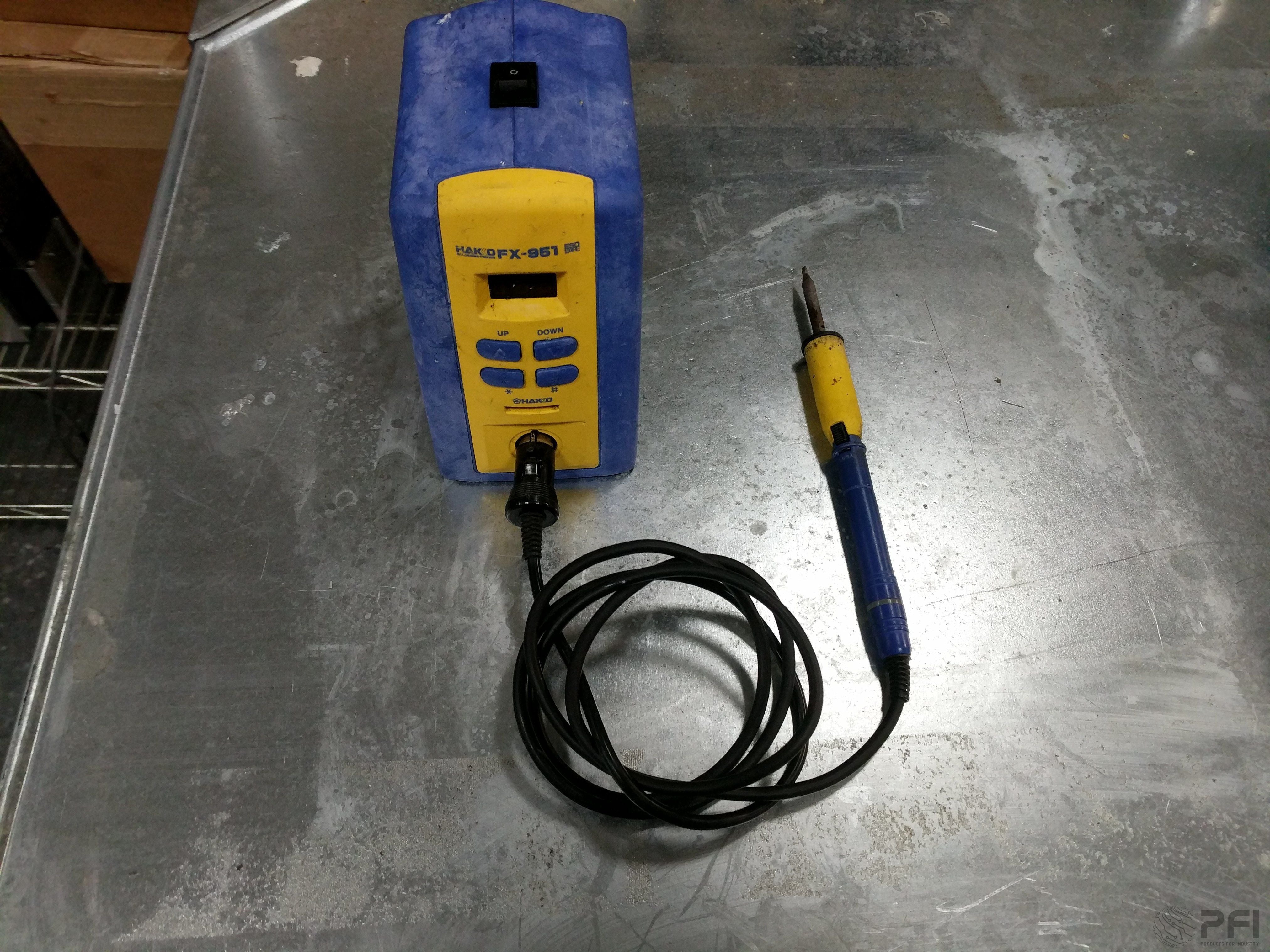 Hakko FX-951 Electronic Soldering Station