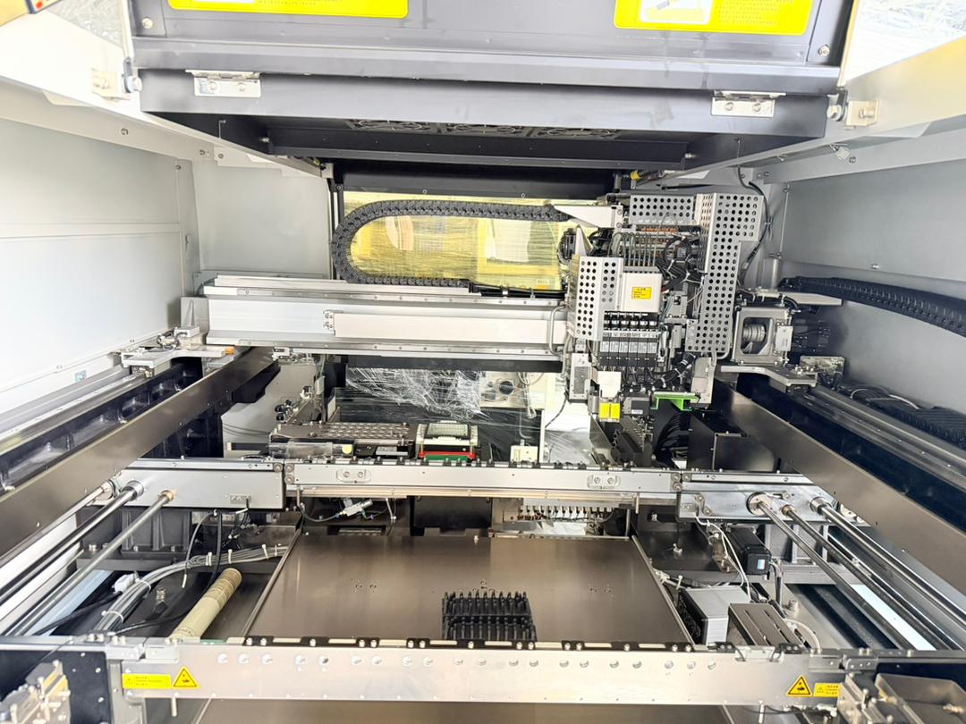 JUKI KE-3020XL Large Board Fine pitch placement machine