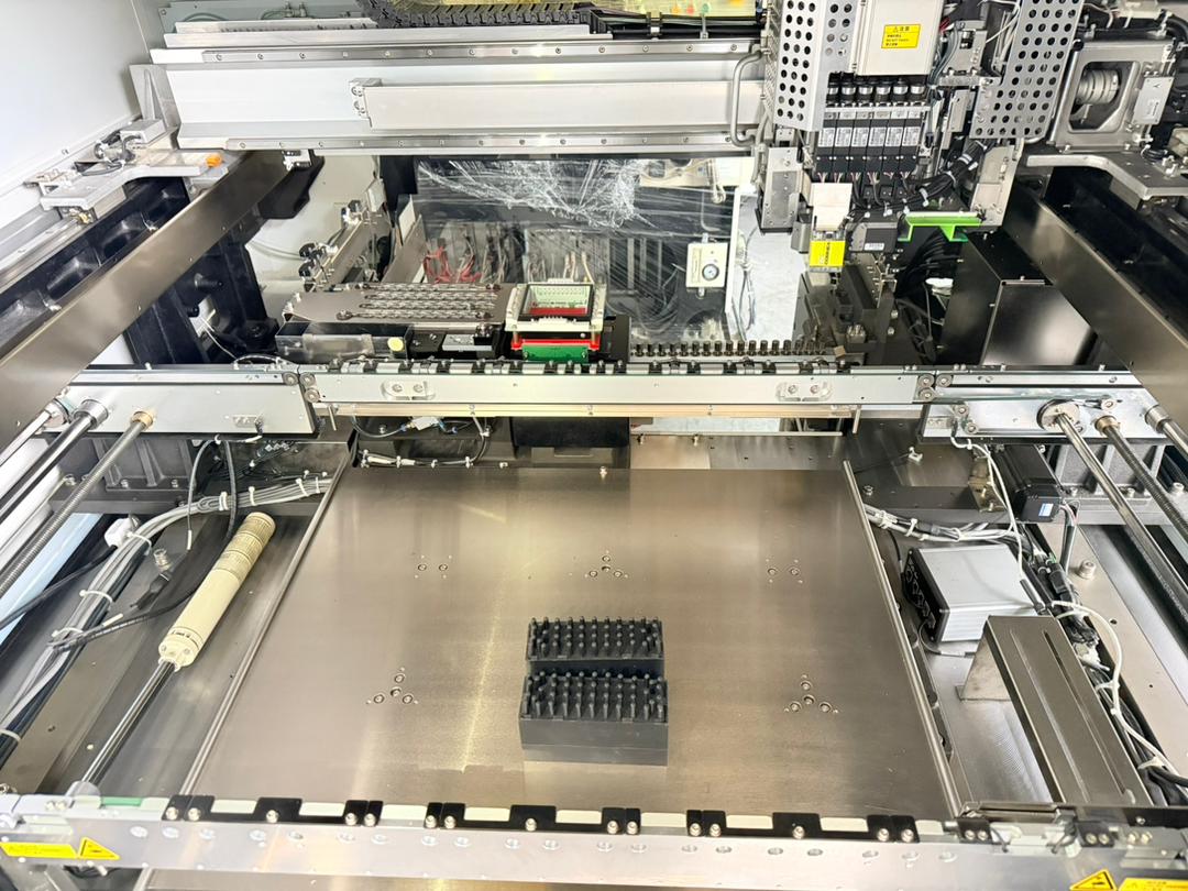 JUKI KE-3020XL Large Board Fine pitch placement machine