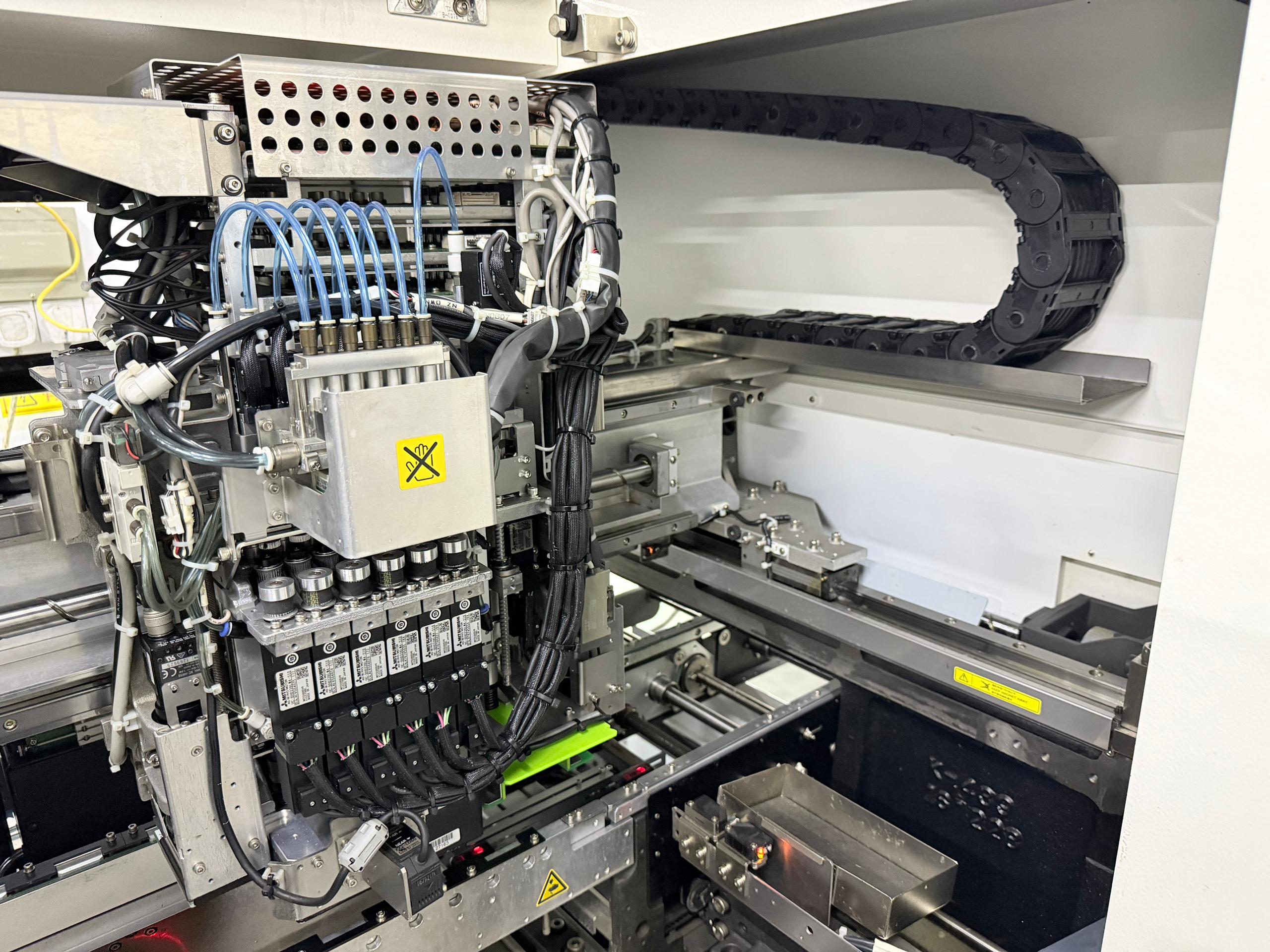 JUKI KE-3020VAL 2017 Fine Pitch Pick and place w/ TR6 Tray feeder