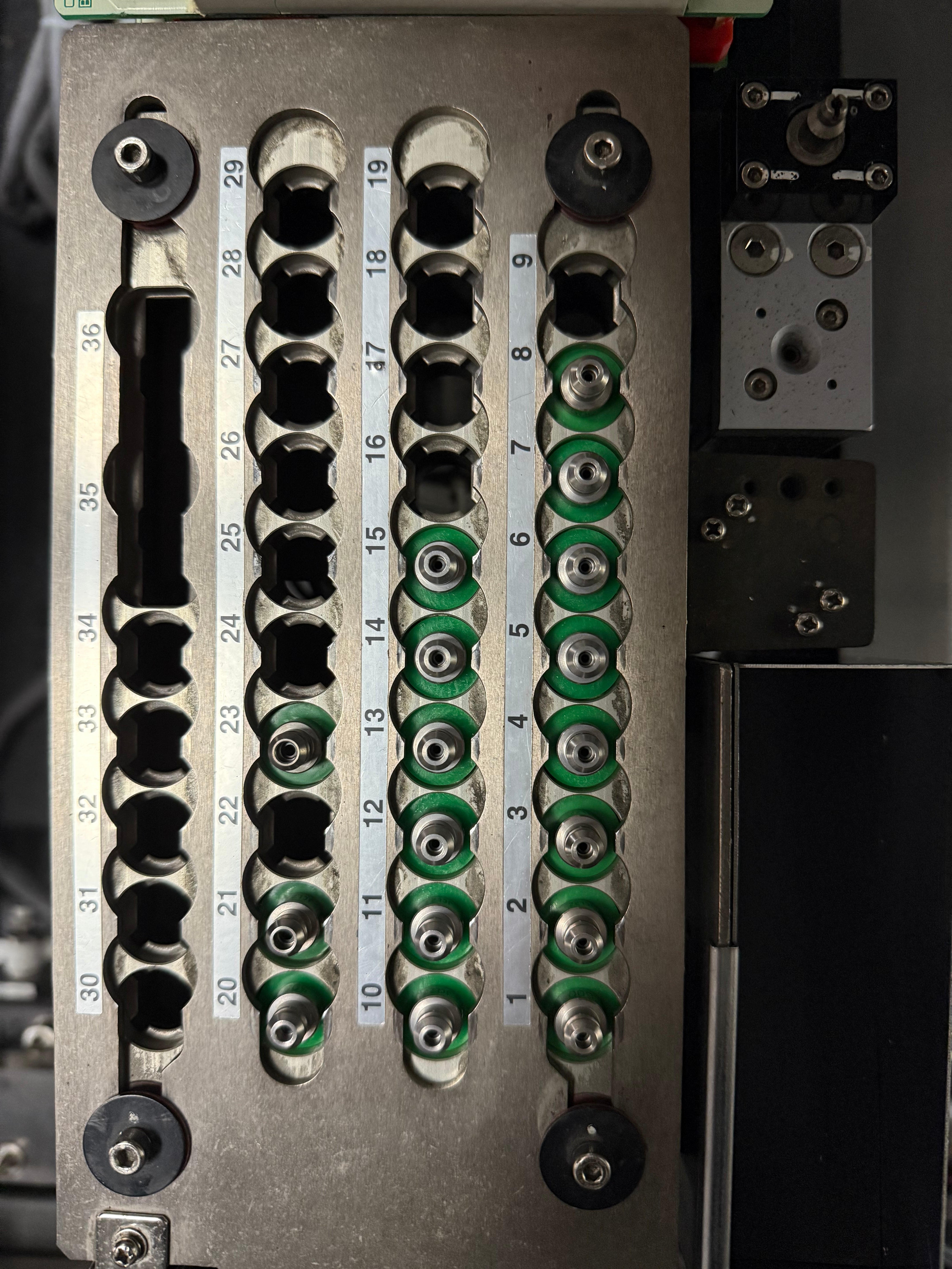 JUKI KE-2080L Fine Pitch Pick and Place 2014 w/ Trolley F&R # 284-E2416