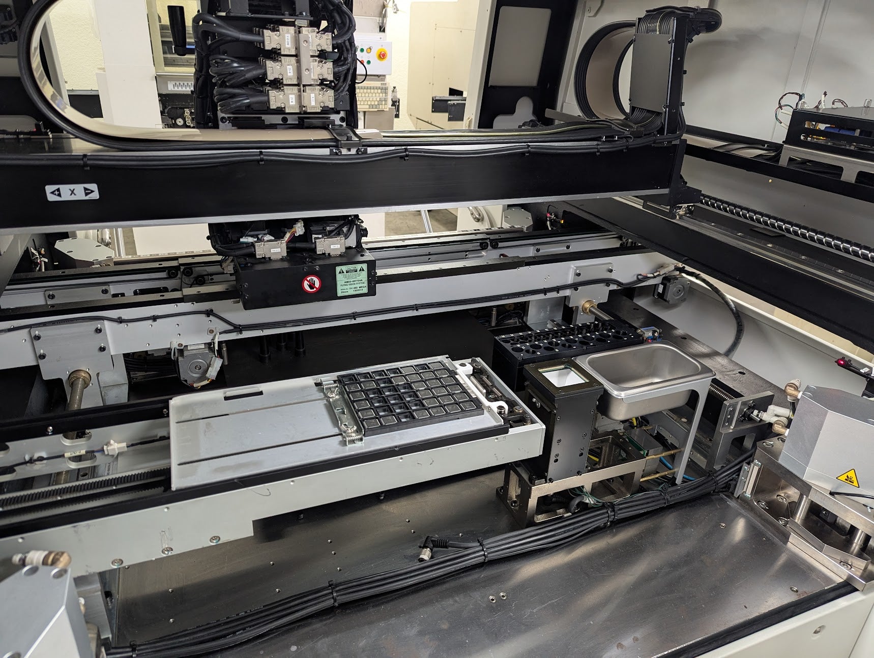 Hanwha Samsung SM482 Flexible placement Machine #D2-0126-C2 - PENDING