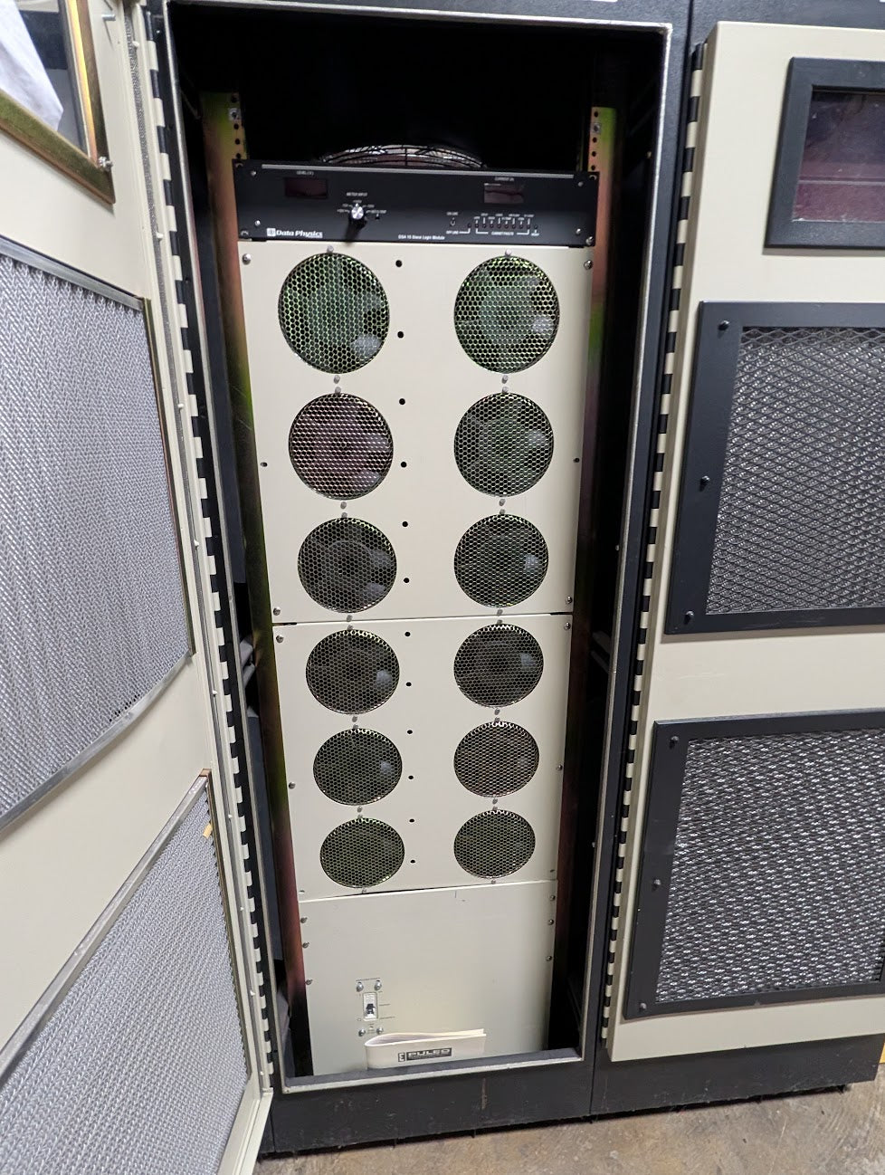 DATA PHYSICS 4022 Large Vibration Shaker 35K LB Force + Ling DMA40P20-340 Amp