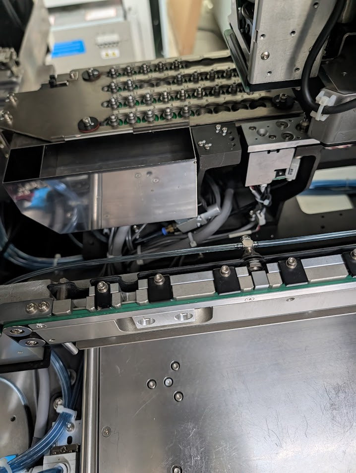 Juki KE-2070L Pick and Place 2014 w/Trolley F& R  #271-H2683