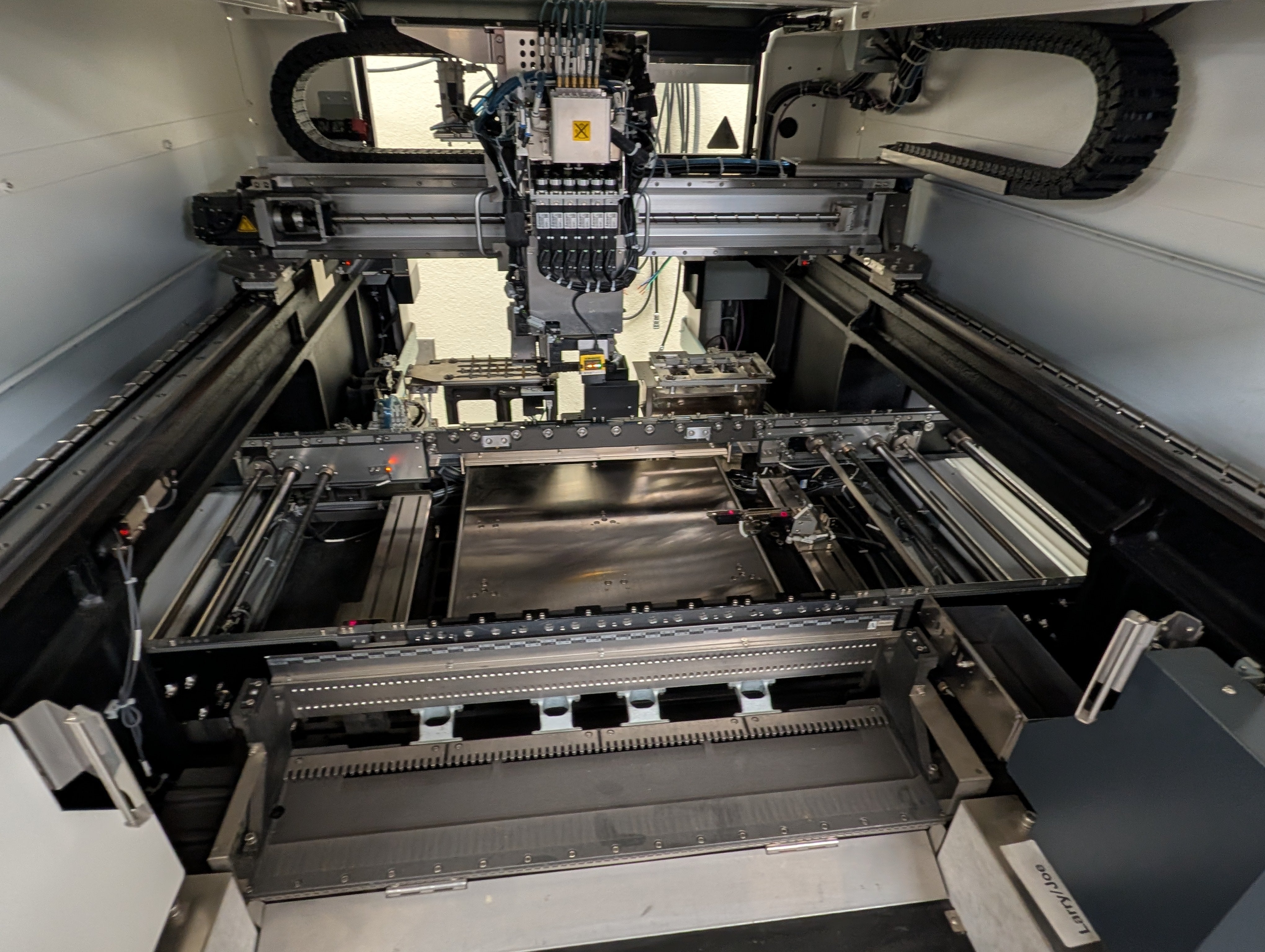 JUKI JM20 SMT / ODD Form Multi-Task Platform #JM26J1149