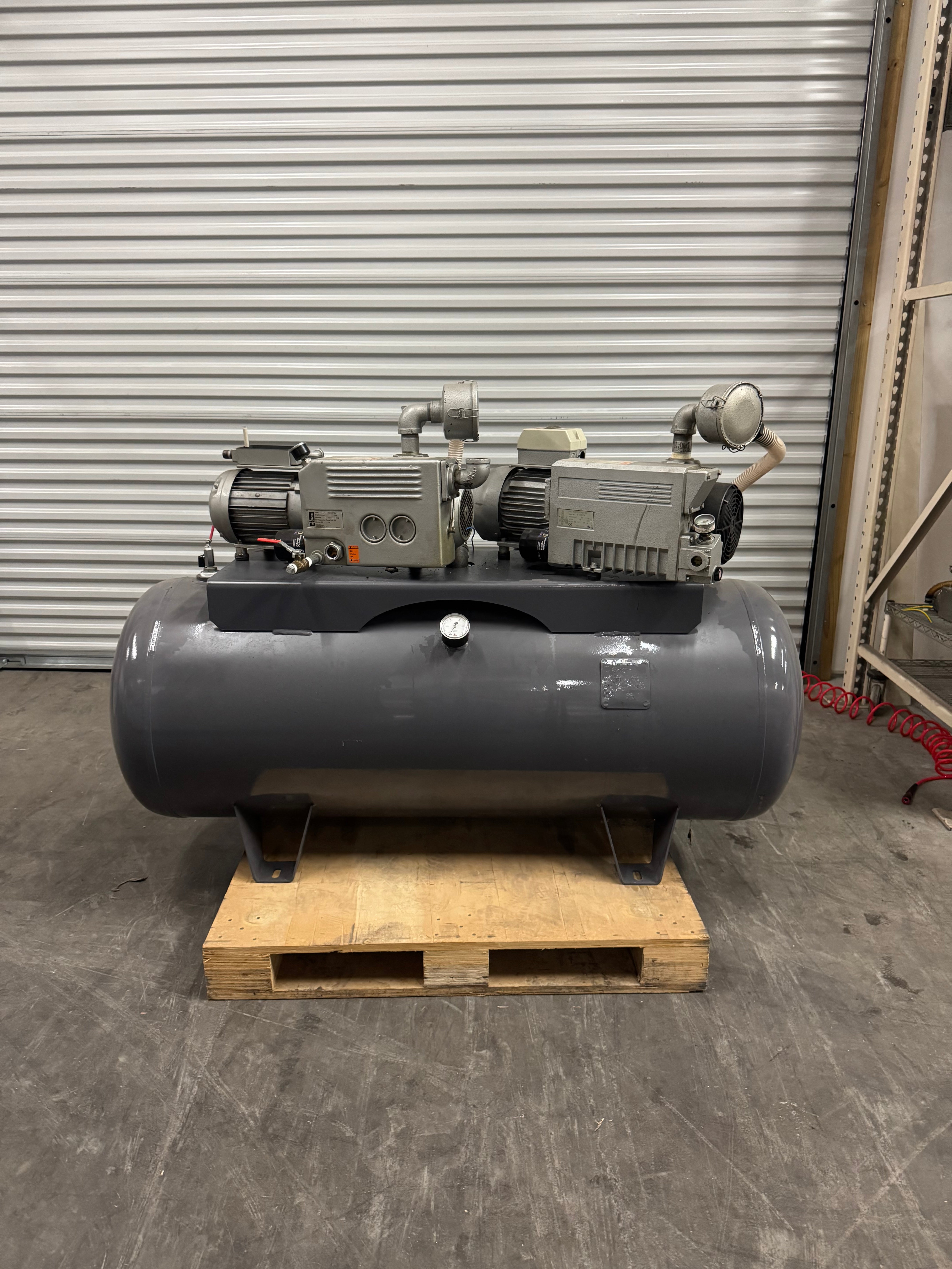 Busch Vacuum pumps x 2 025-138 @ 20 CFM each w/ Ballast Tank ICT