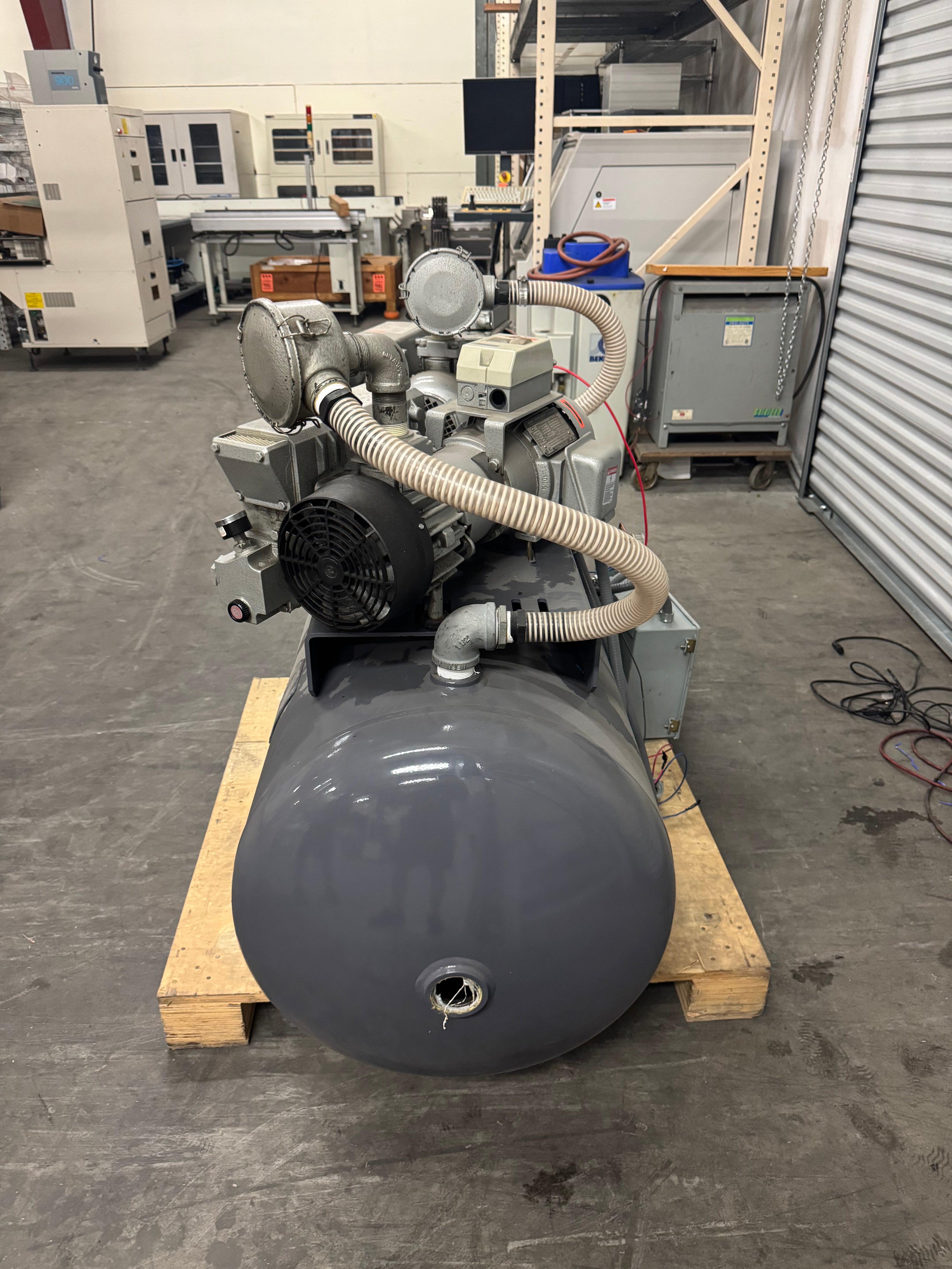 Busch Vacuum pumps x 2 025-138 @ 20 CFM each w/ Ballast Tank ICT