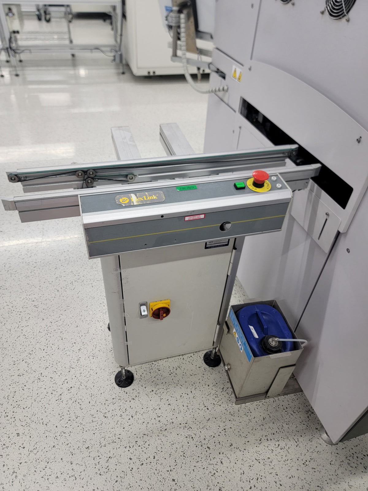 Flexlink 31" transfer conveyor — S/N F2000 -05-1074 [portal-media:24e84c69a9b26c2a7fc08ef6d15b1263606b2c735b3243c2ad1f5b70c8d7e0f0:14]