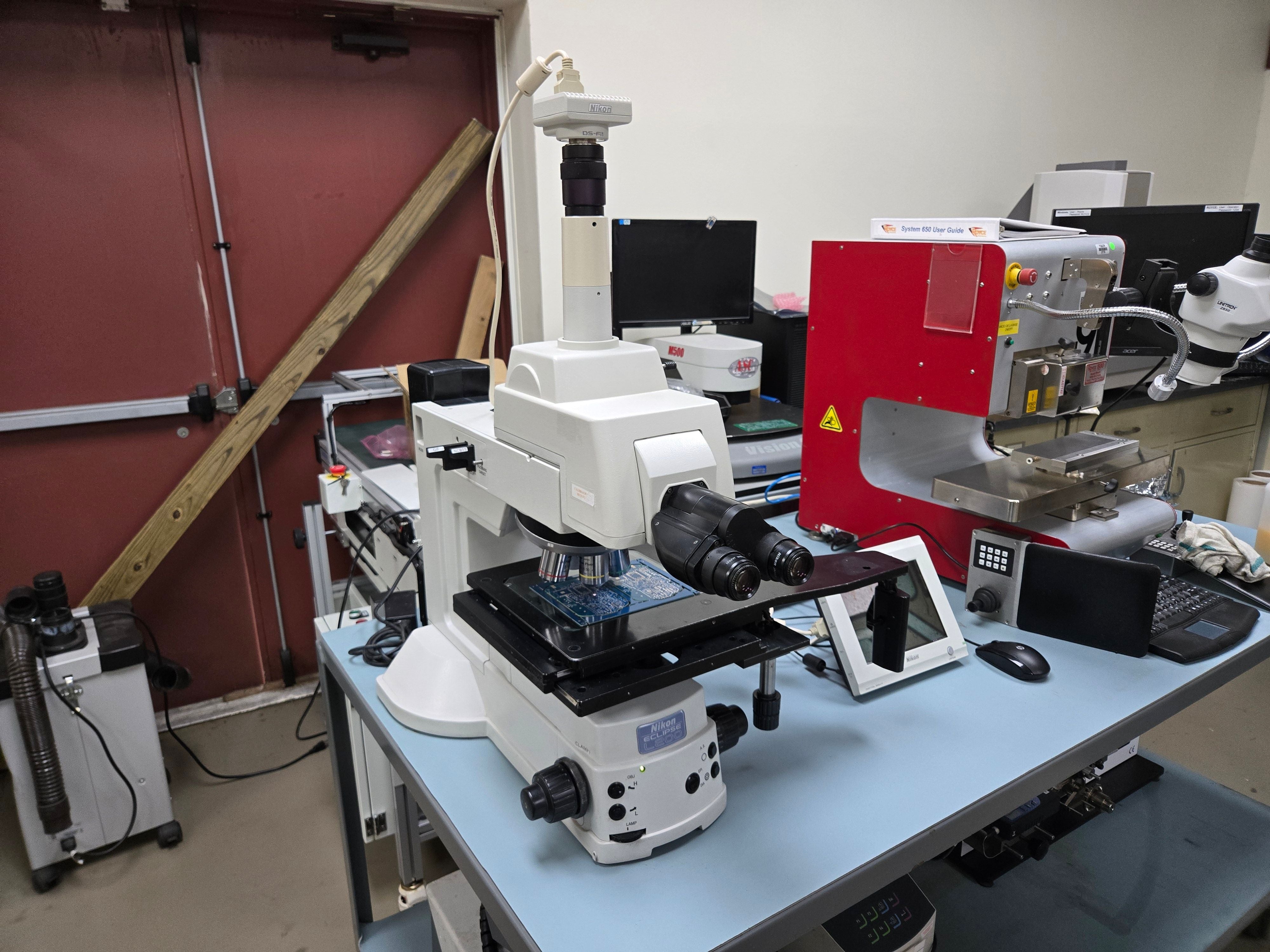 NIKON Eclipse L200D Semiconductor Microscope #930123
