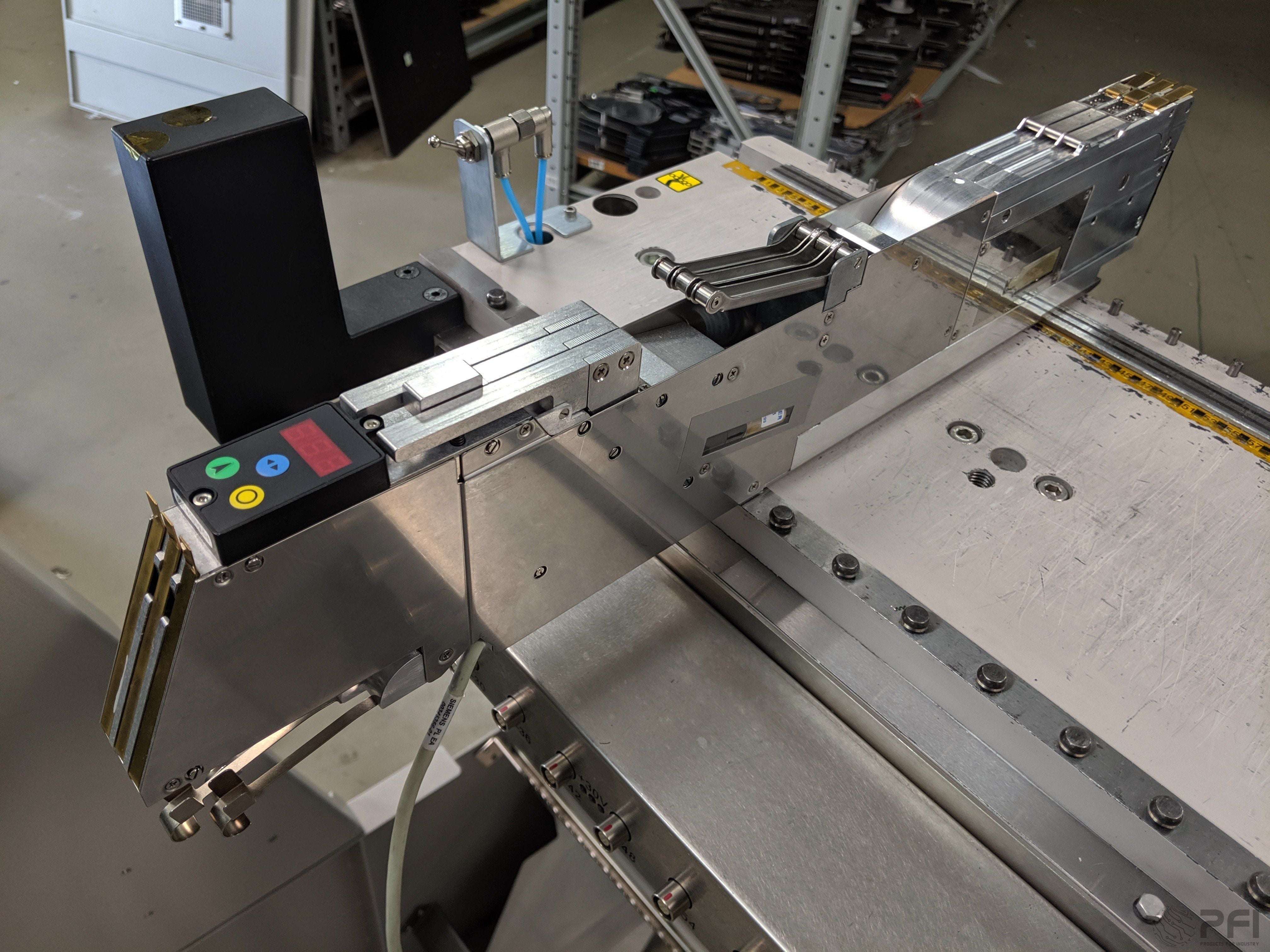 Siemens ASM Gold 00141099-04 Feeders 3X 8mm Triple Track
