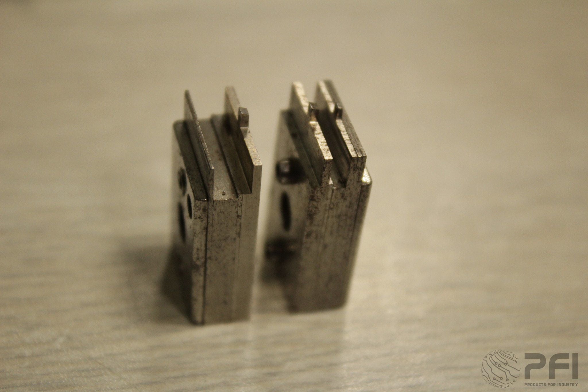 GPD 905-1E1 Cut-bend, TO92 90 deg, middle lead .100 out, used with 1E2