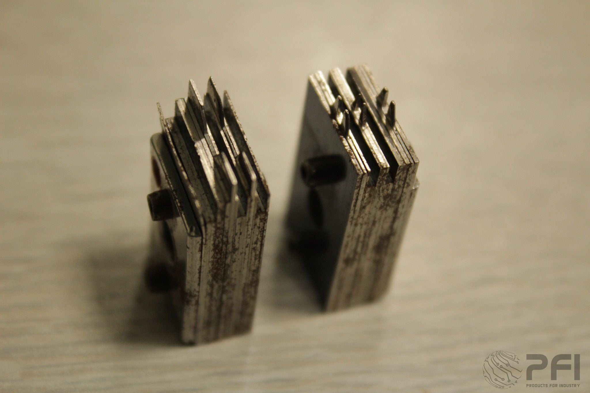 GPD 905-1K1 Cut-bend, TO92 Lock-in 2 outside leads, 1 K2 spreads