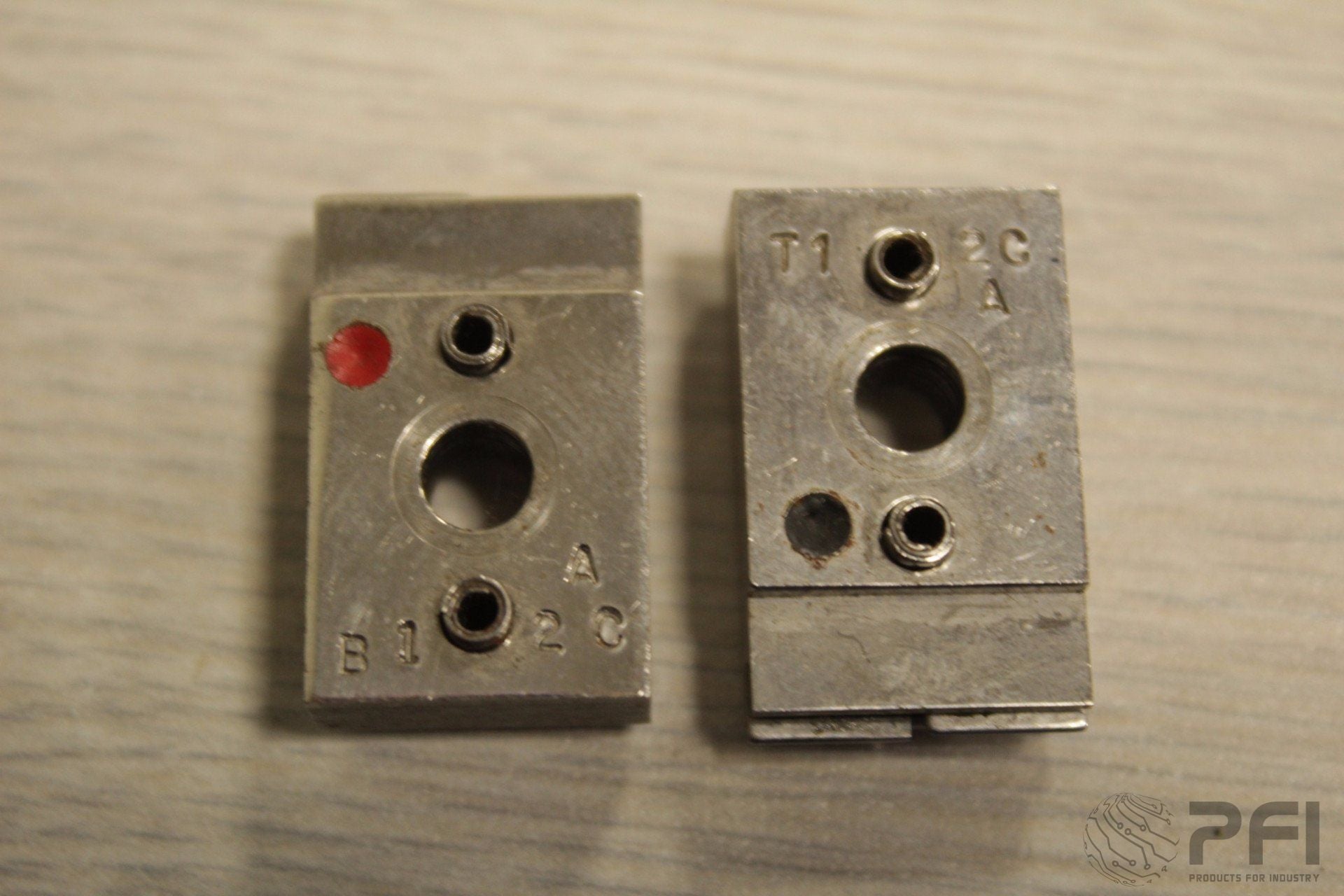 GPD 905-2CA Lock-in stand off, opposing dimple, .030-.040 lead diameter