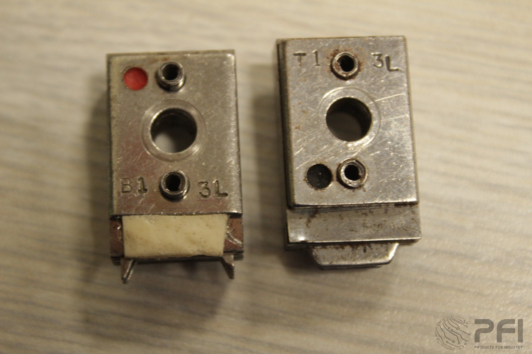 GPD 905-3L Lock-in stand off for .400, .030-.040 lead diameter