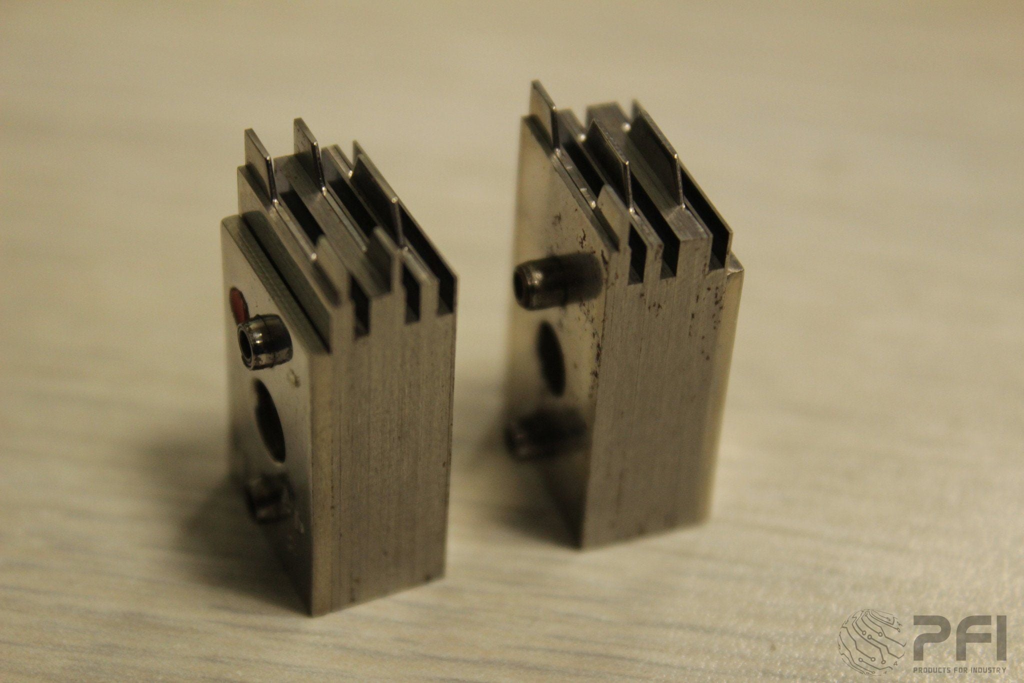 GPD 905-8AD Spread .250-.300 with Lock-in stand off for .030-.040 wire