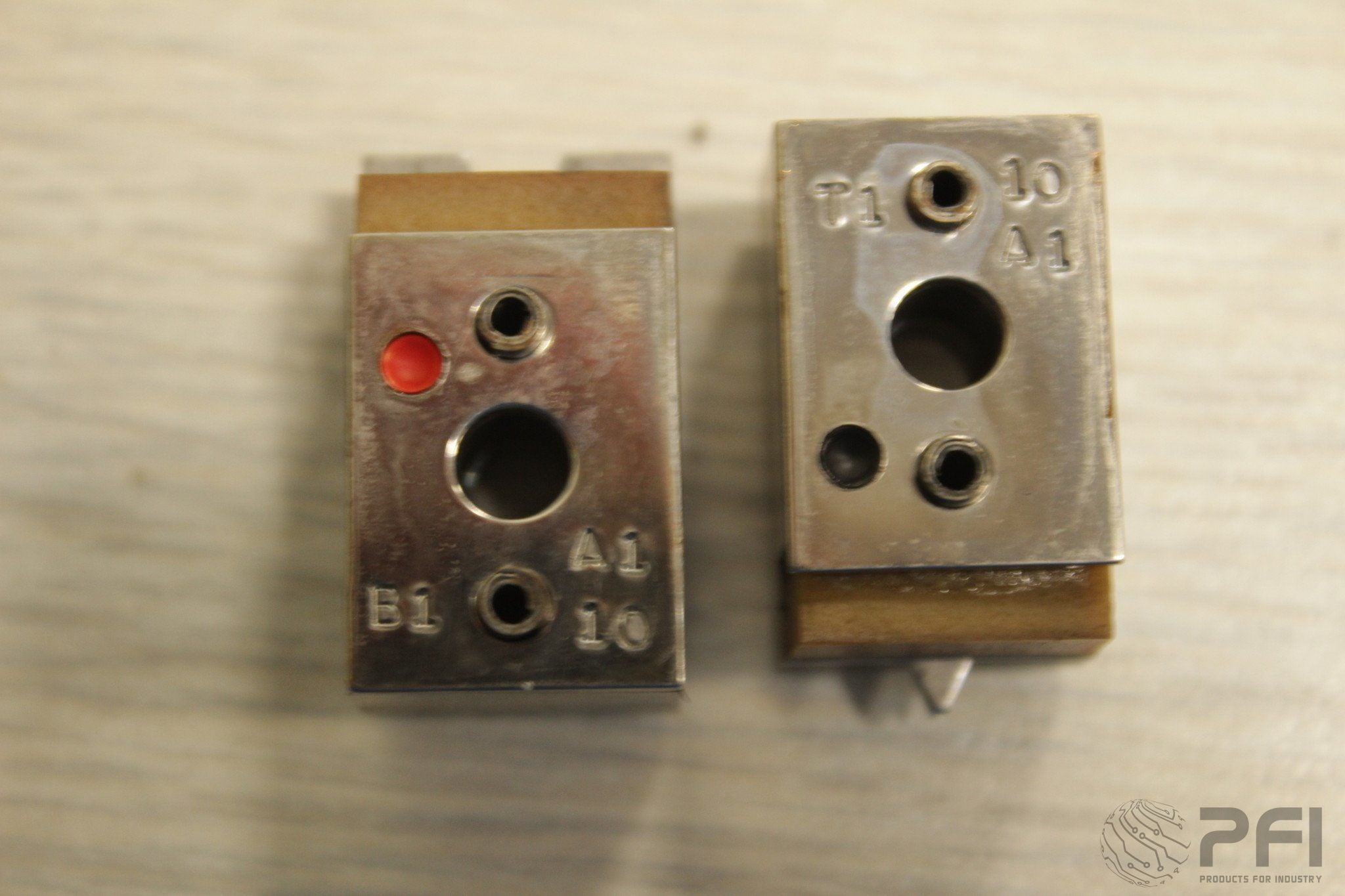 GPD 905-10A1 Stand off Lock-in for .100 span, .030-.040 lead diameter