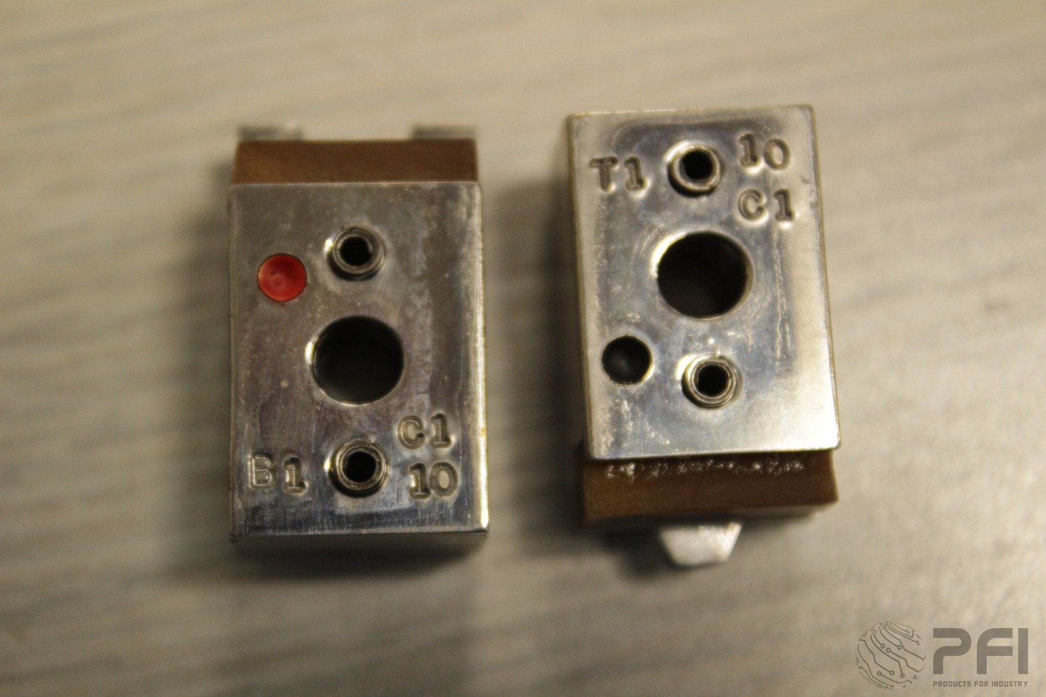 GPD 905-10C1 Stand off Lock-in for .200 span, .030-.040 lead diameter