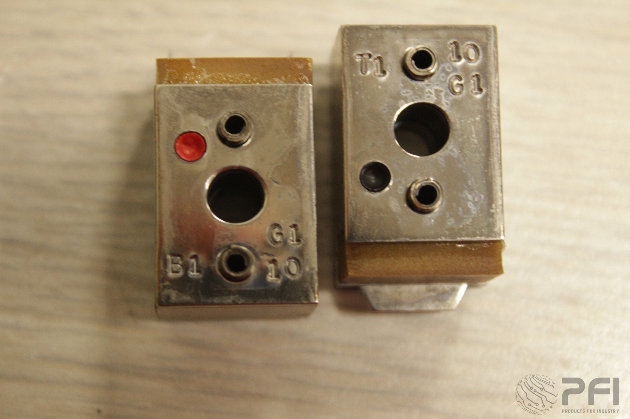 GPD 905-10G1 Stand off Lock-in for .400 span, .030-.040 lead diameter