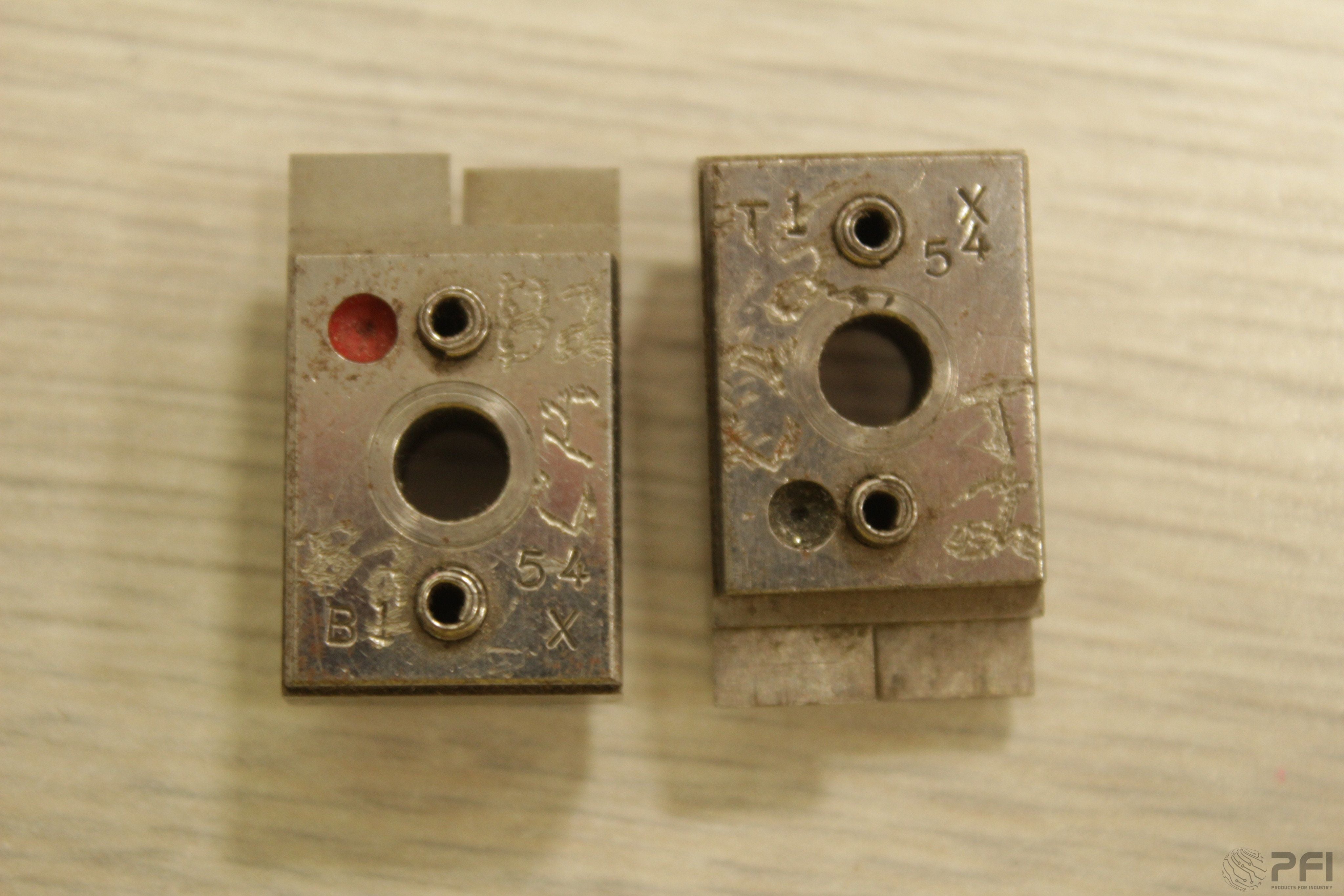 GPD 905-5?-X54 Knife, staggered cut .100, wire flatening die