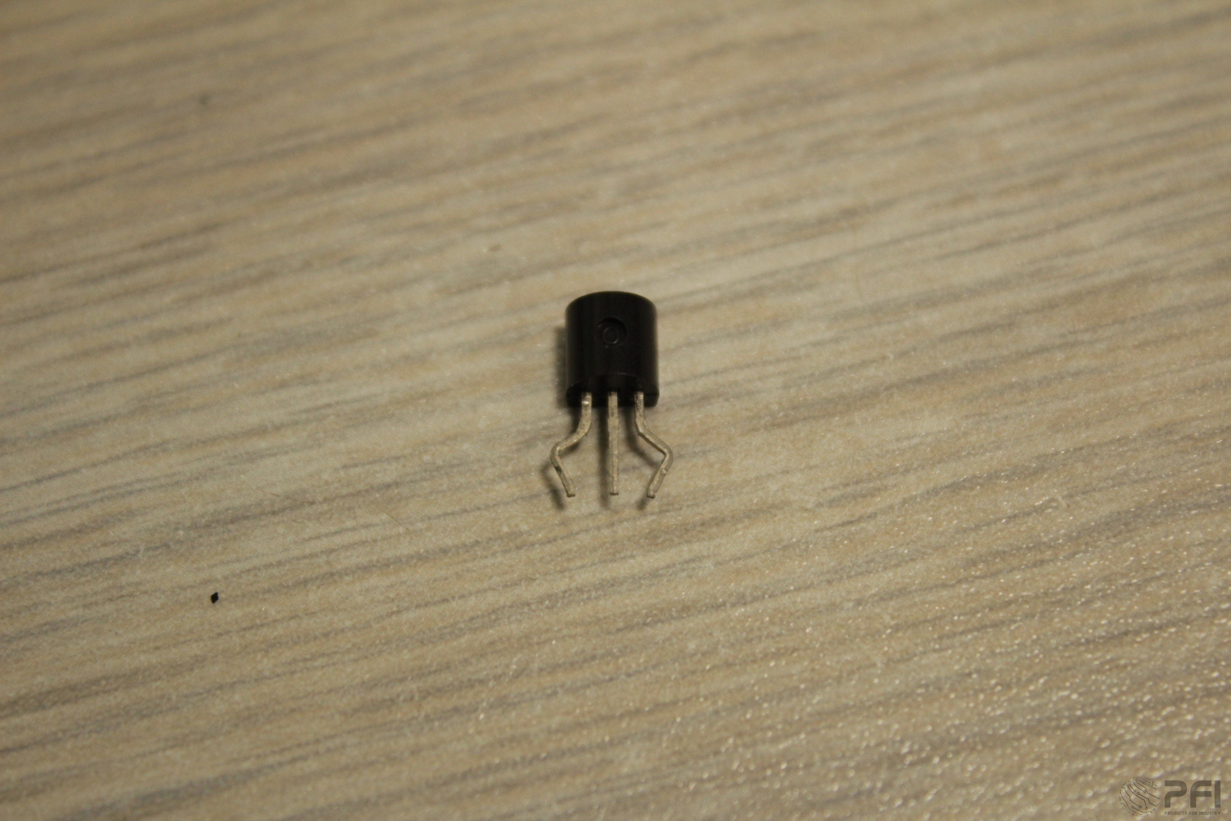 GPD 905-5B Knife with large body relief .125 length, .025 lead diameter, flattening