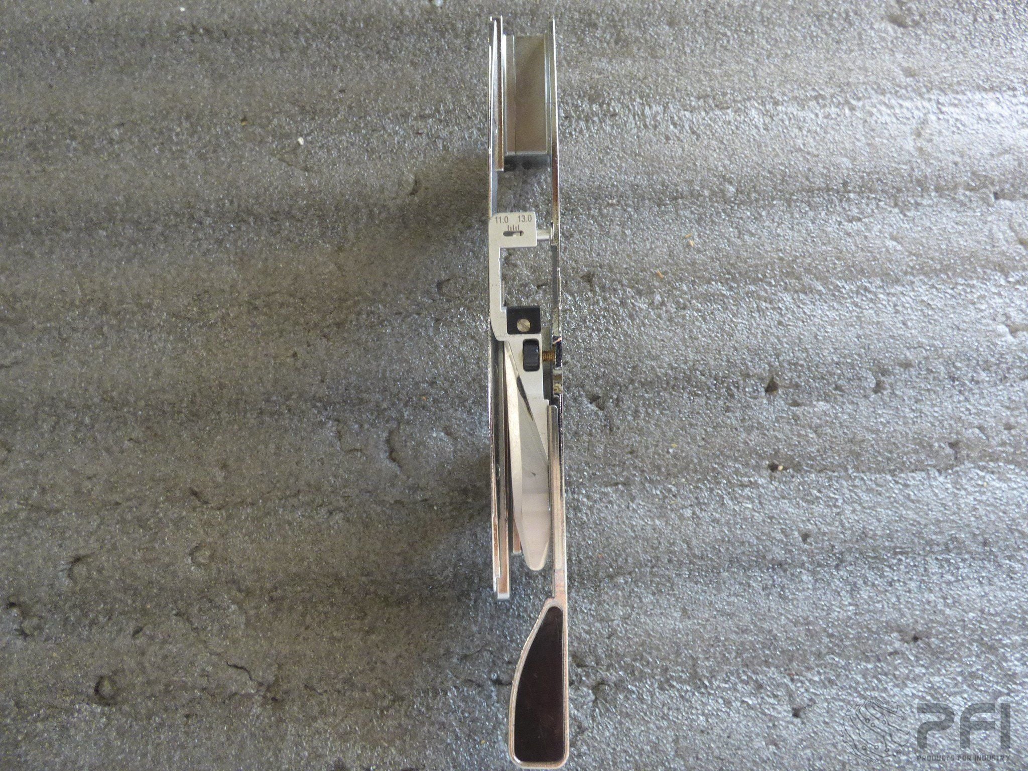 Mycronic Agilis Black 16mm 11.0-13.0MM feeder inserts L-014-1553