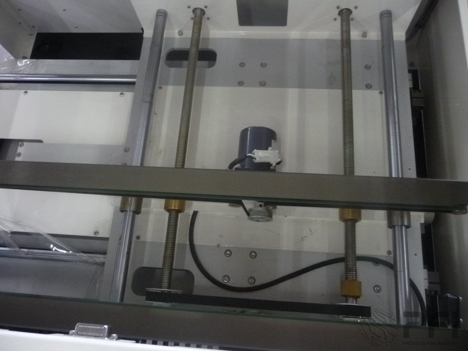 Eunil shuttle gate conveyor EGC-300 2006 600mm walkway