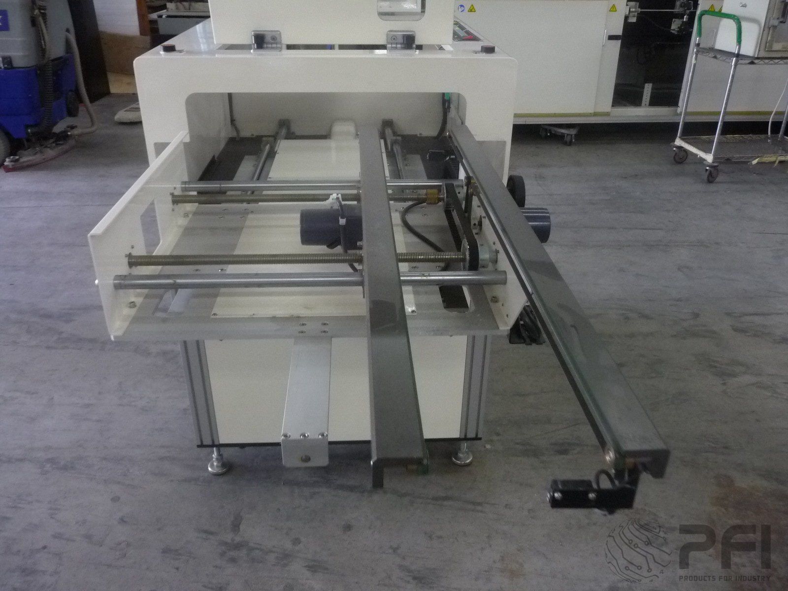 Eunil shuttle gate conveyor EGC-300 2006 600mm walkway