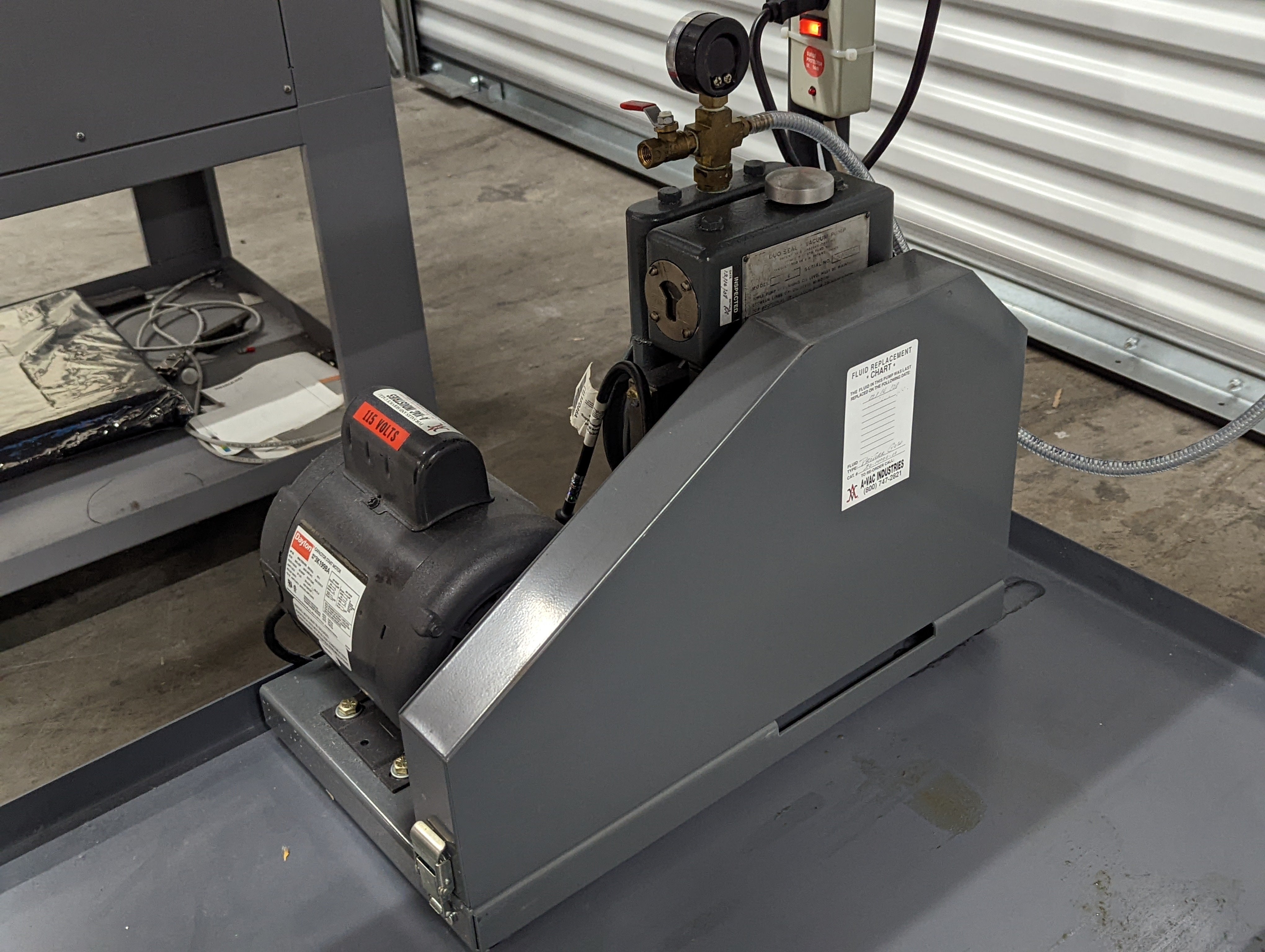 Cascade TEK TVO-2 Vacuum Oven 2 Cu/Ft w/ Pump & cart