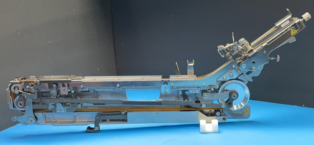 JUKI  SFW Wide Belt feeder for tube/stick parts 600 mil adjustable