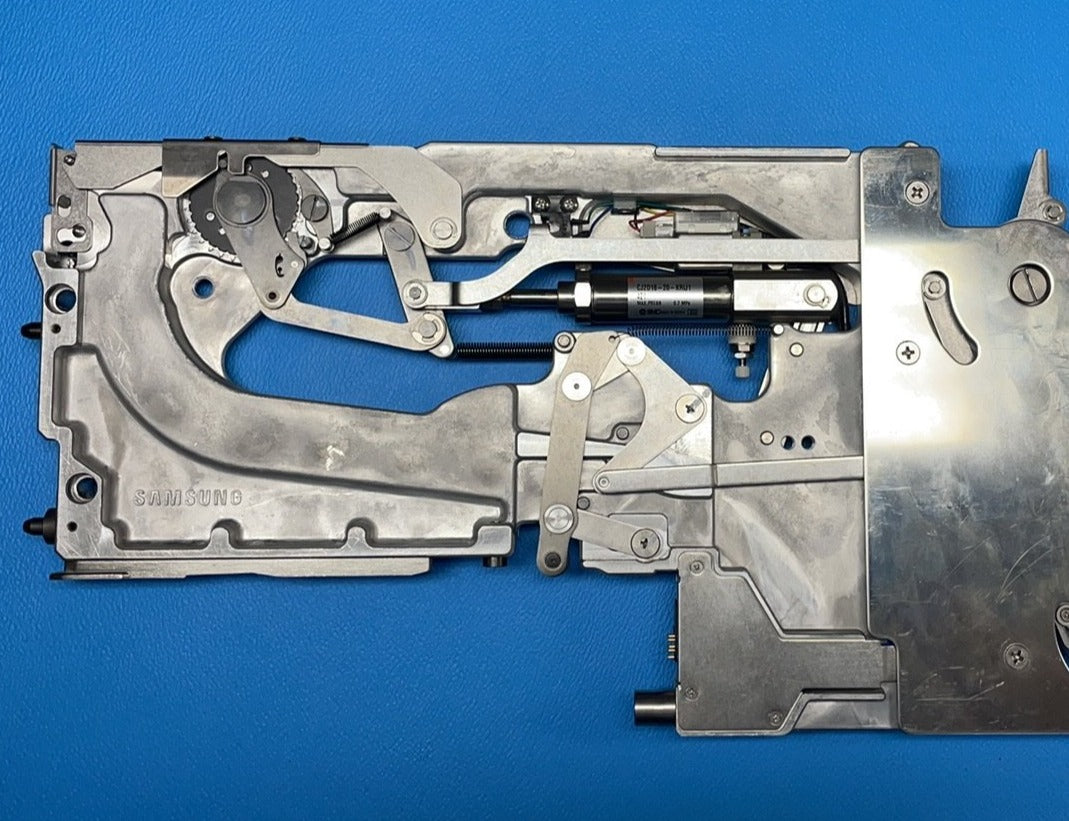 Samsung / Hanwha SM 12mm Feeder - S/N: BN-12A