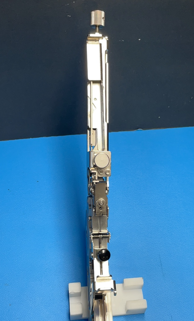 JUKI SFN -  Adjustable stick / tube feeder narrow SOP QFJ PLCC SOJ