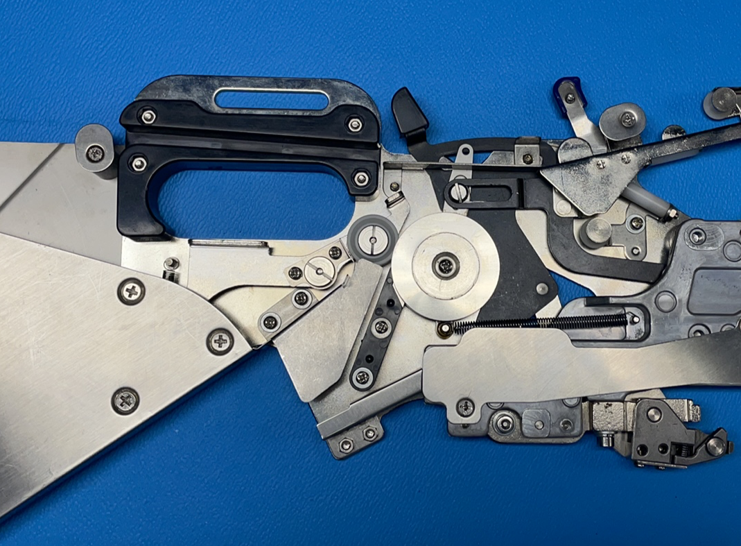 JUKI AN081C 8MM spliceable 8x4 -  Original feeder double pin