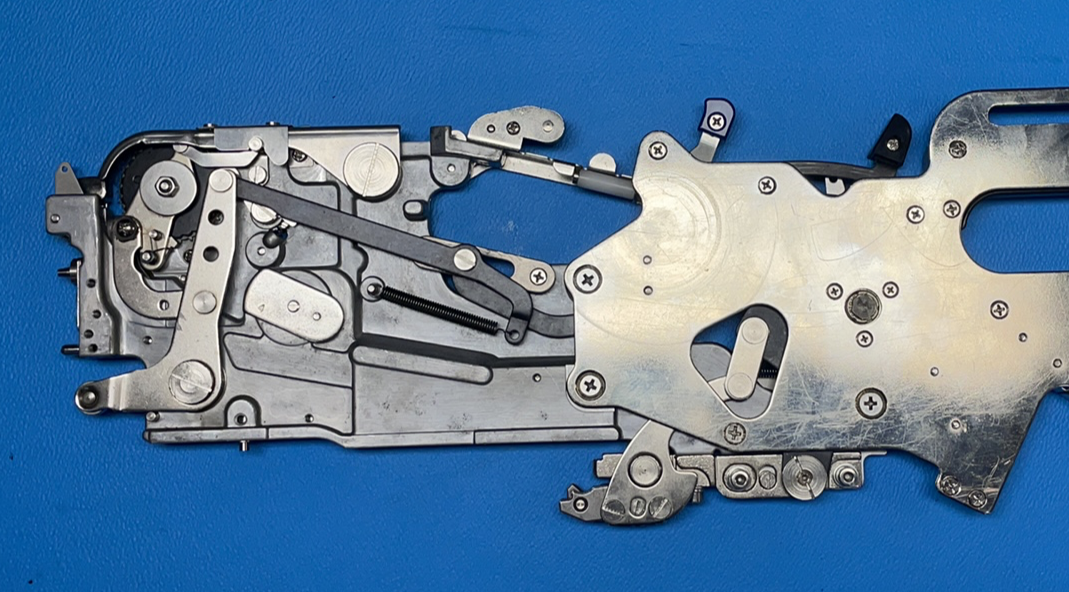 JUKI AN081C 8MM spliceable 8x4 -  Original feeder double pin