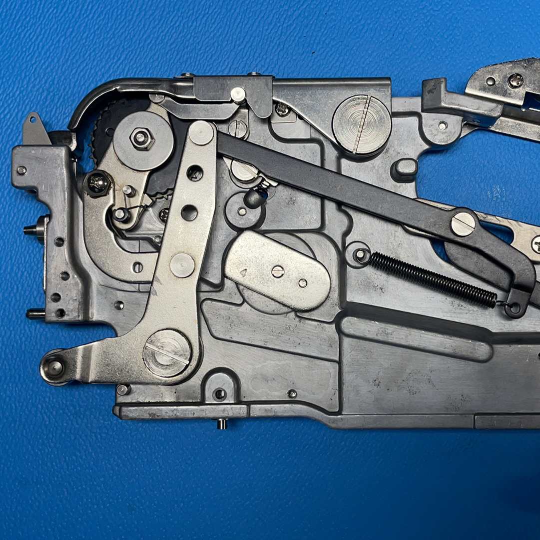 JUKI AN081C 8MM spliceable 8x4 -  Original feeder double pin